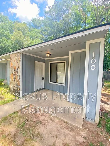 100 Spring Ct Photo 1