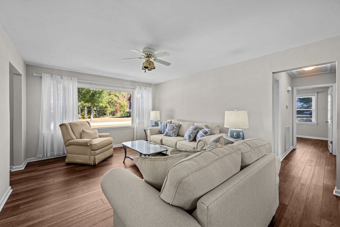 next background image