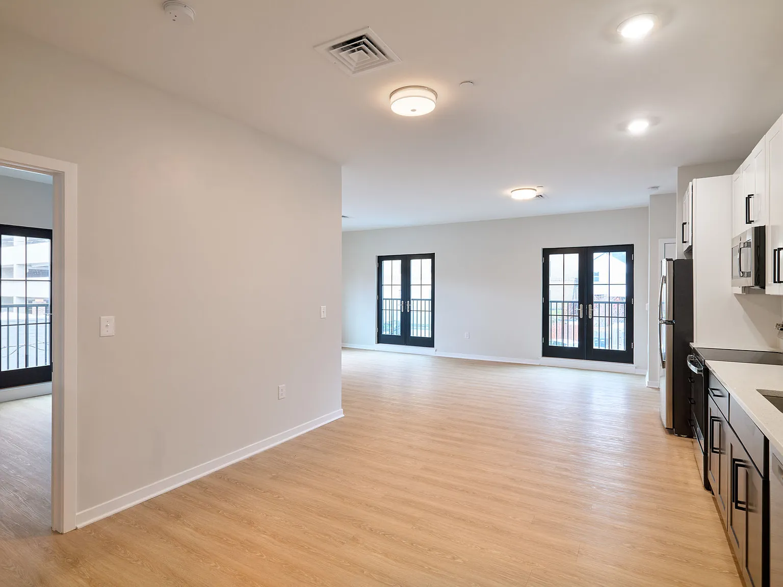 The Seville Apartments — Photo 2