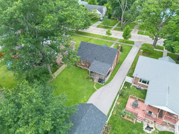 320 Taylor Dr, Lexington, KY 40511