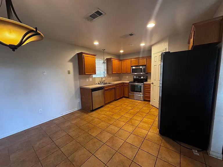 1518 Chardonnay Dr — Photo 13