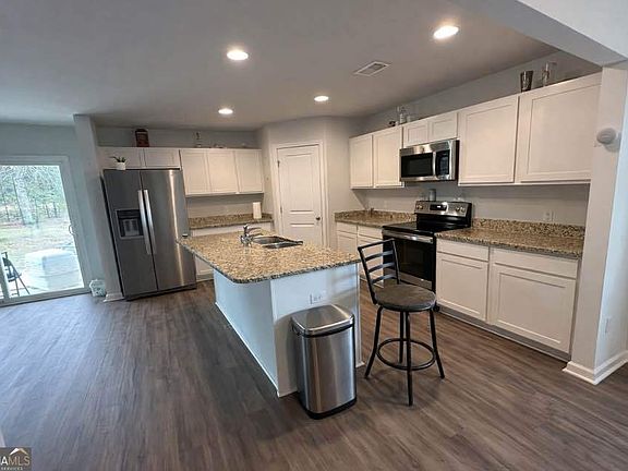 3rd image of 73 Tondee Way