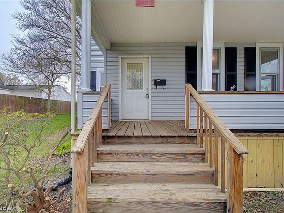 2nd image of 2135 Cherry Ave