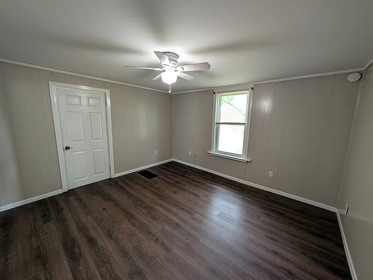 247 W Banner St — Photo 6