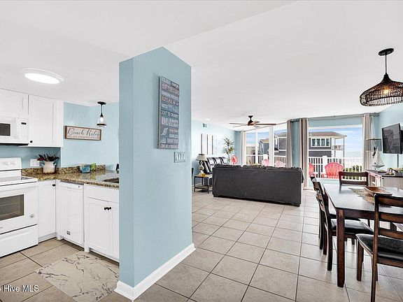 5th image of 2000 New River Inlet Road Unit 3209