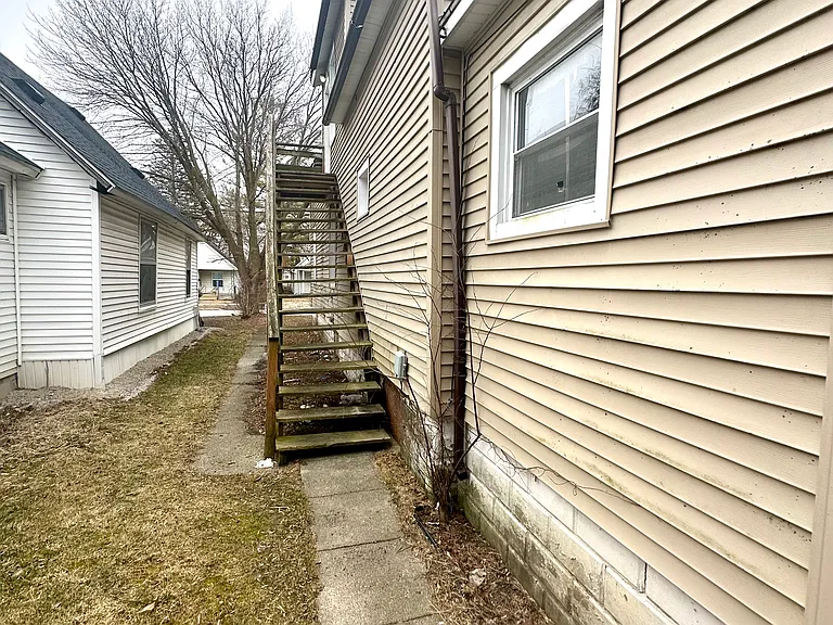 2423 S Niagara St #2 — Photo 10