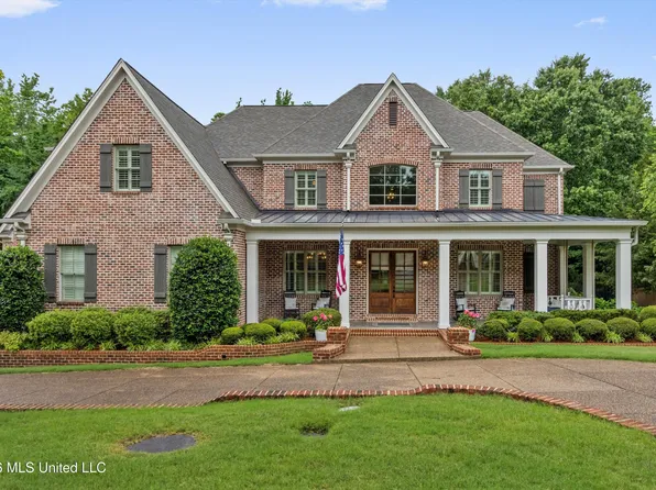 13833 Valley Oaks Dr, Olive Branch, MS 38654