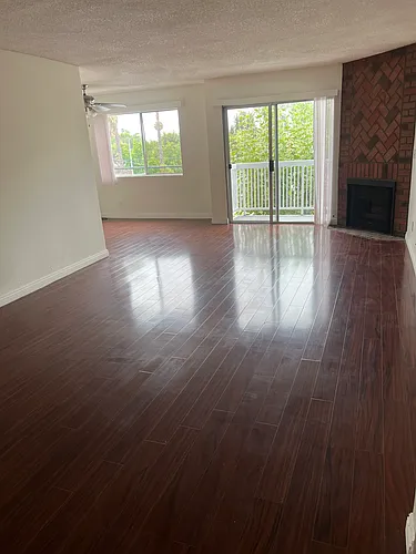 5544 Yolanda Ave #202 Photo 1