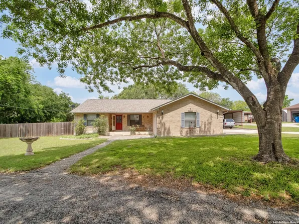 1973 FM 1516 S, China Grove, TX 78263