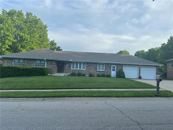 1317 NE 78th St, Gladstone, MO 64118