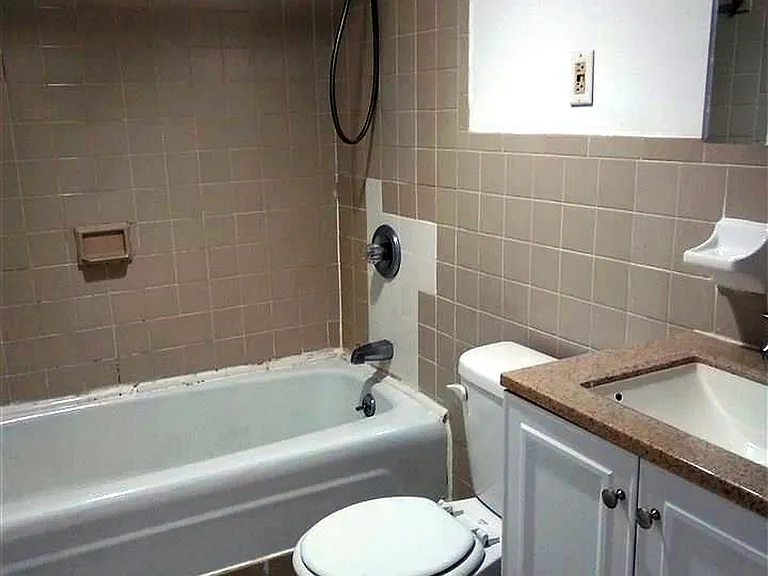 220 Garden St #1 — Photo 6