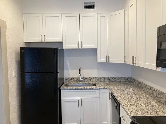 735 Avenue A SW #C — Photo 8