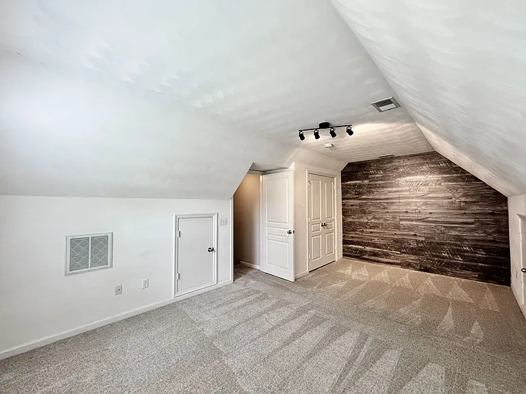 1116 Front St — Photo 46