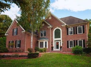 15 Brushwood Dr, Atkinson, NH 03811