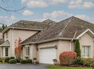 1110 Pine Oaks Cir, Lake Forest, IL