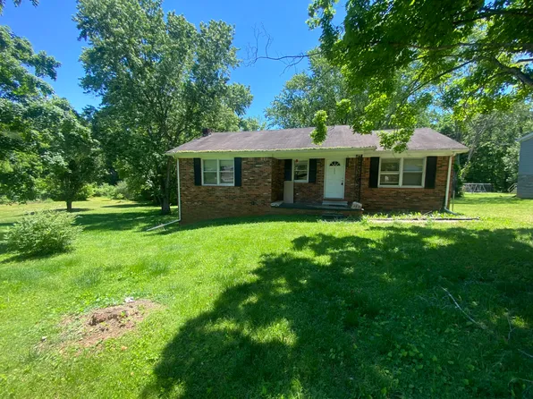 125 Hilltop St, Cadiz, KY 42211