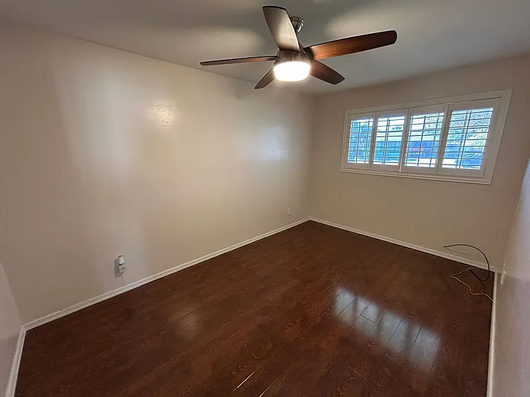 5015 N 13th Ave — Photo 12
