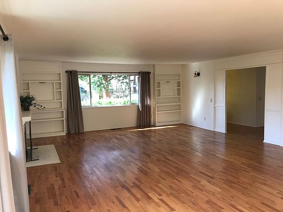 Living Room - west side