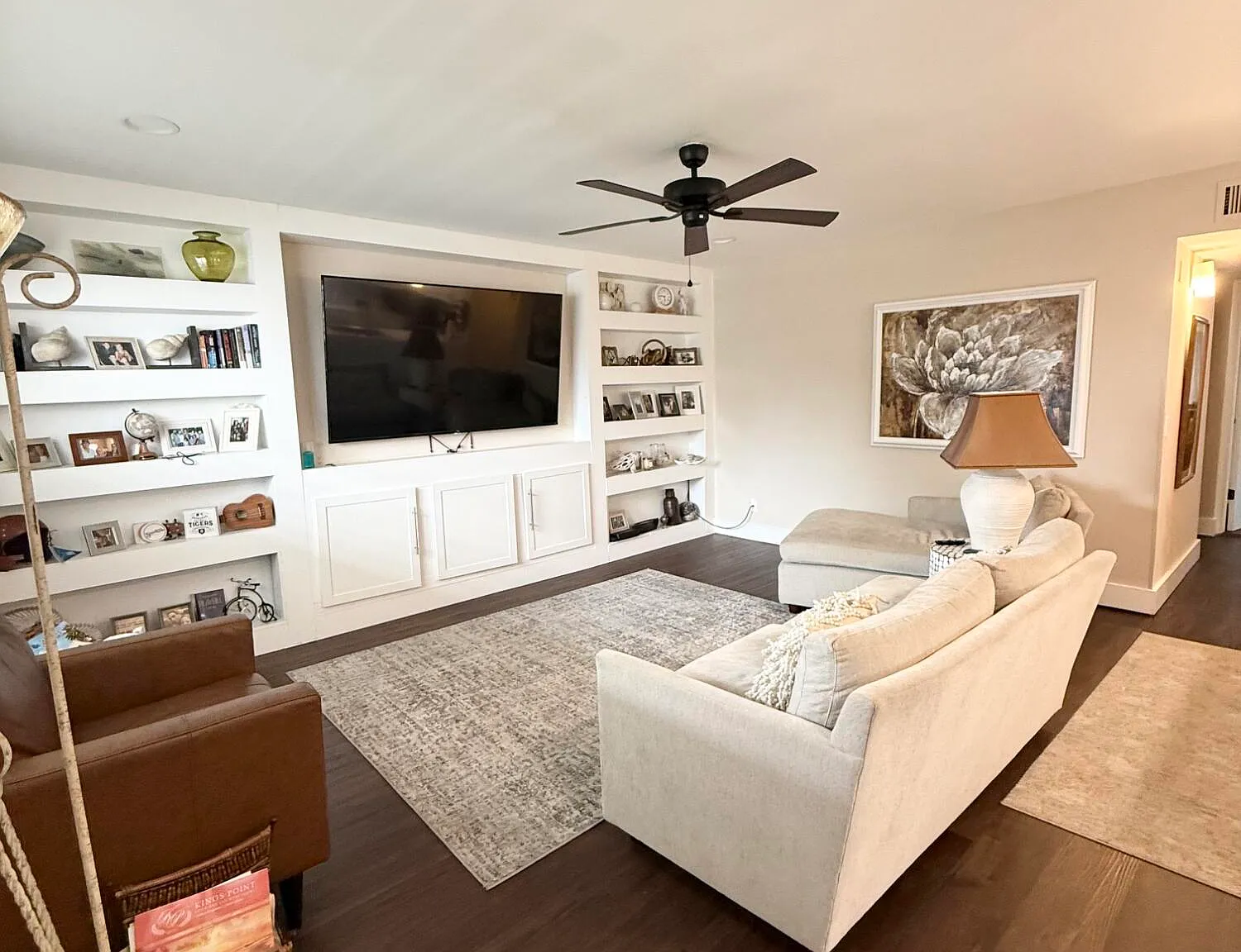 2 bed, 2.0 bath, 902 sqft, $3,000 — Photo 3