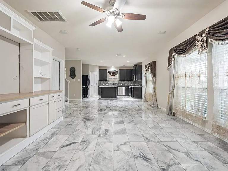 6605 Fallen Breeze Ln — Photo 9