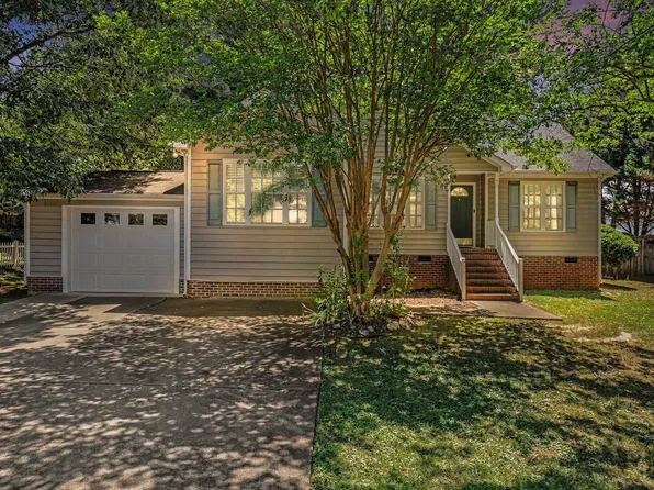 936 Borage Dr, Wake Forest, NC 27587
