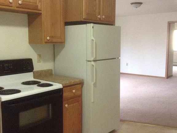 4th image of 940 Jefferson St #4