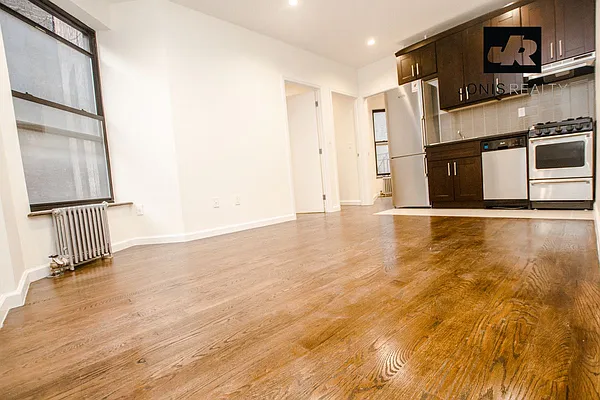 Rented by Jonis Realty | media 7