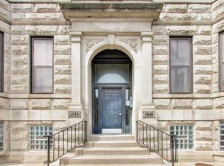 1050 W Foster Ave APT F, Chicago, IL 60640