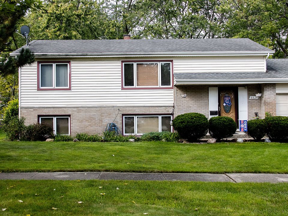 1st image of 8824 S 84th Ave