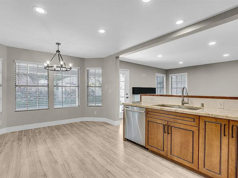 7705 Sea Wind Dr — Photo 12