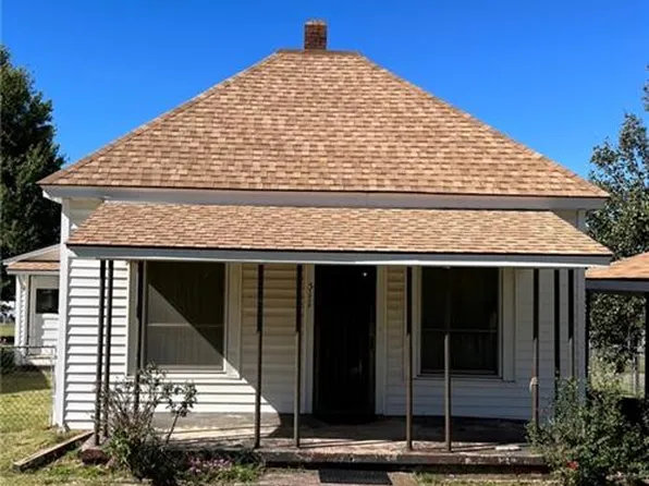 511 N B Ave, Cement, OK 73017
