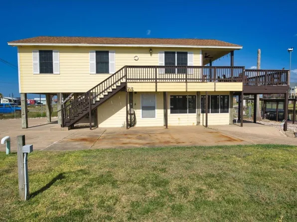 763 Gulfview Dr N, Bay City, TX 77414