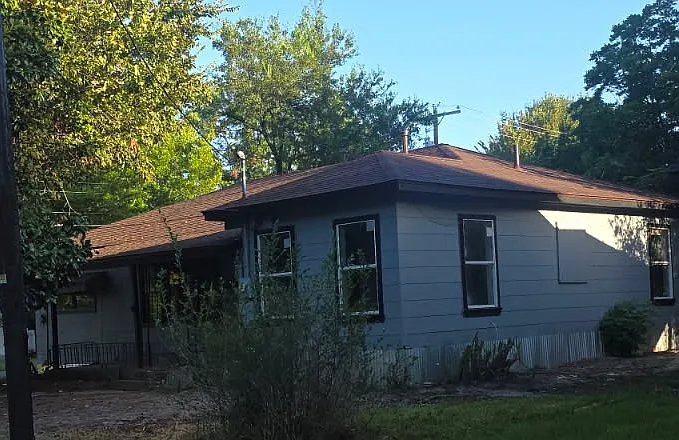 3 bed, 1404 sqft, $1,195 — Photo 2