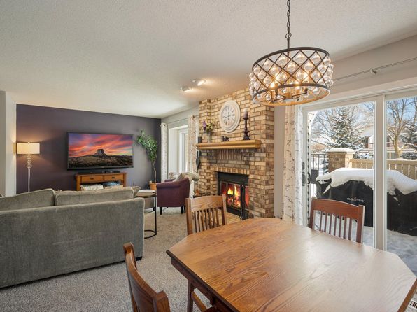 997 Hill Ct, Shoreview, MN 55126