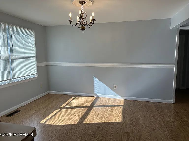 456 Hulse Ave — Photo 8