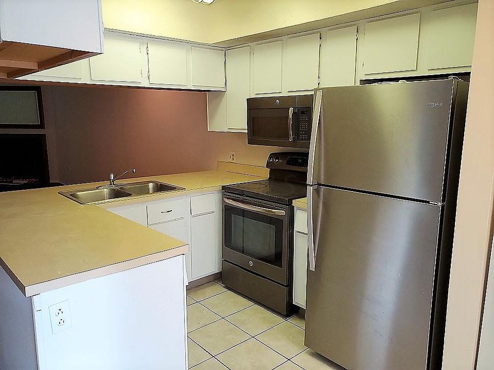 1st image of 6482 Reflections Dr APT A