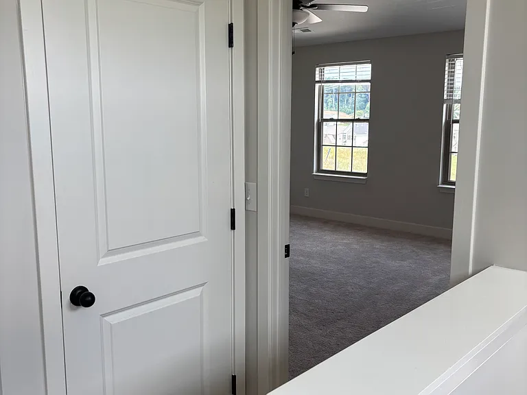8930 Keenberg Ln — Photo 18