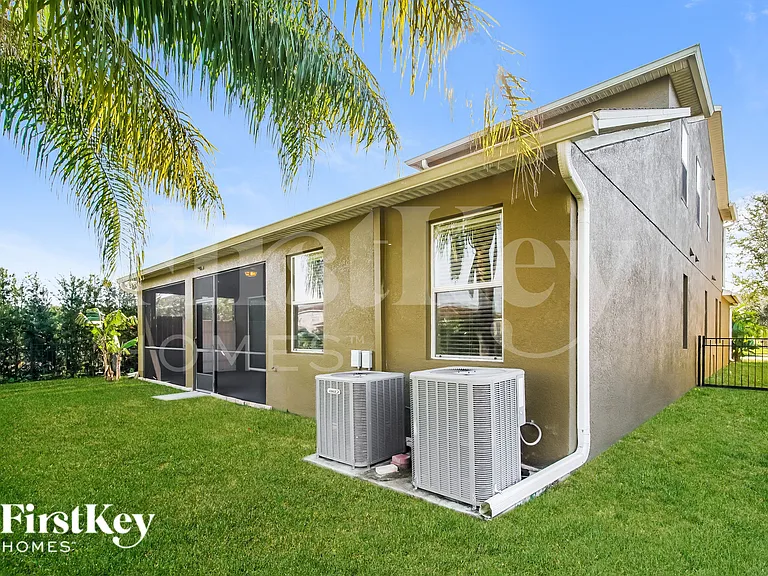 3542 Cortland Dr — Photo 15