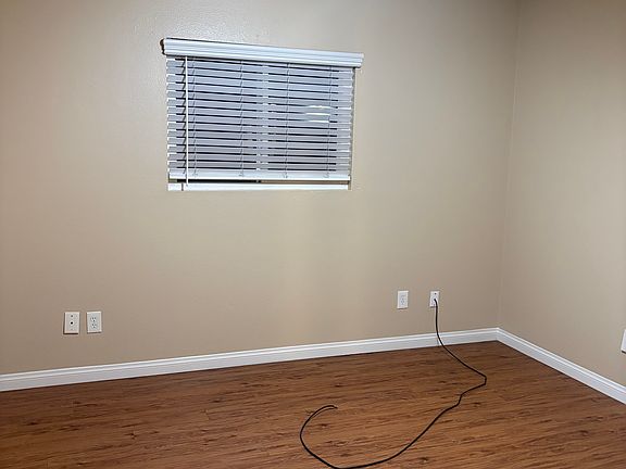 5th image of 4465 1/2 50th St Unit A