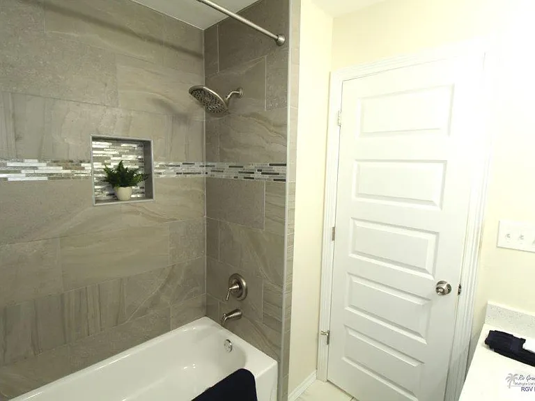 23329 Grapefruit Ave — Photo 22