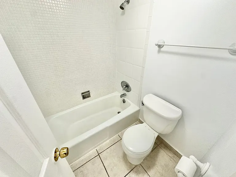 100 Lincoln Rd #1031 — Photo 32