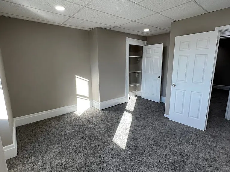 1328 Diana St — Photo 24