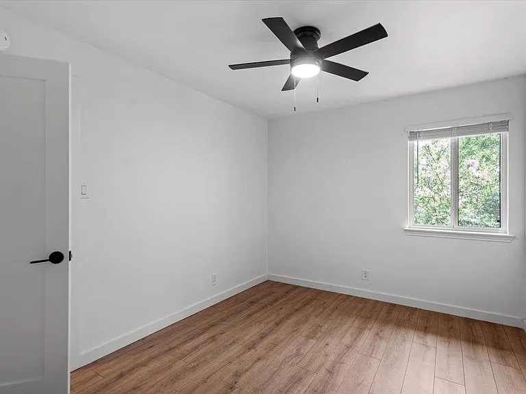 2500 Enfield Rd #1 — Photo 19