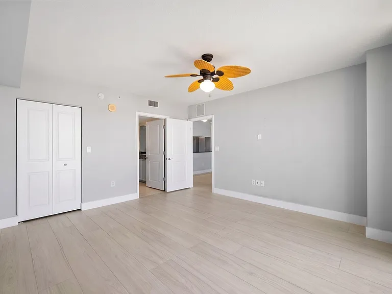 610 W Las Olas Blvd #1016N — Photo 11