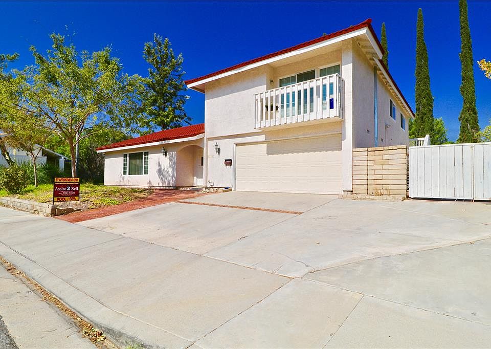 1st image of 23147 Cerca Dr