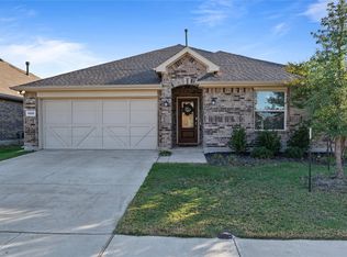 6202 Halton Dr, Aubrey, TX 76227