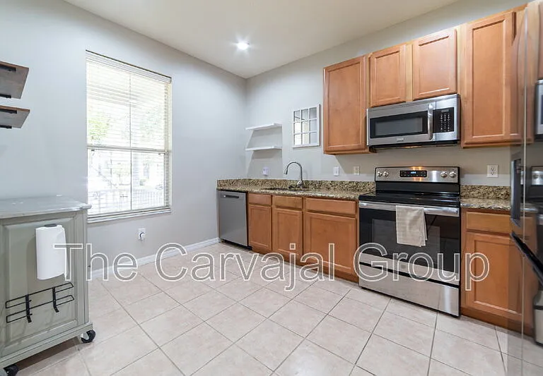 3933 Cleary Way — Photo 9