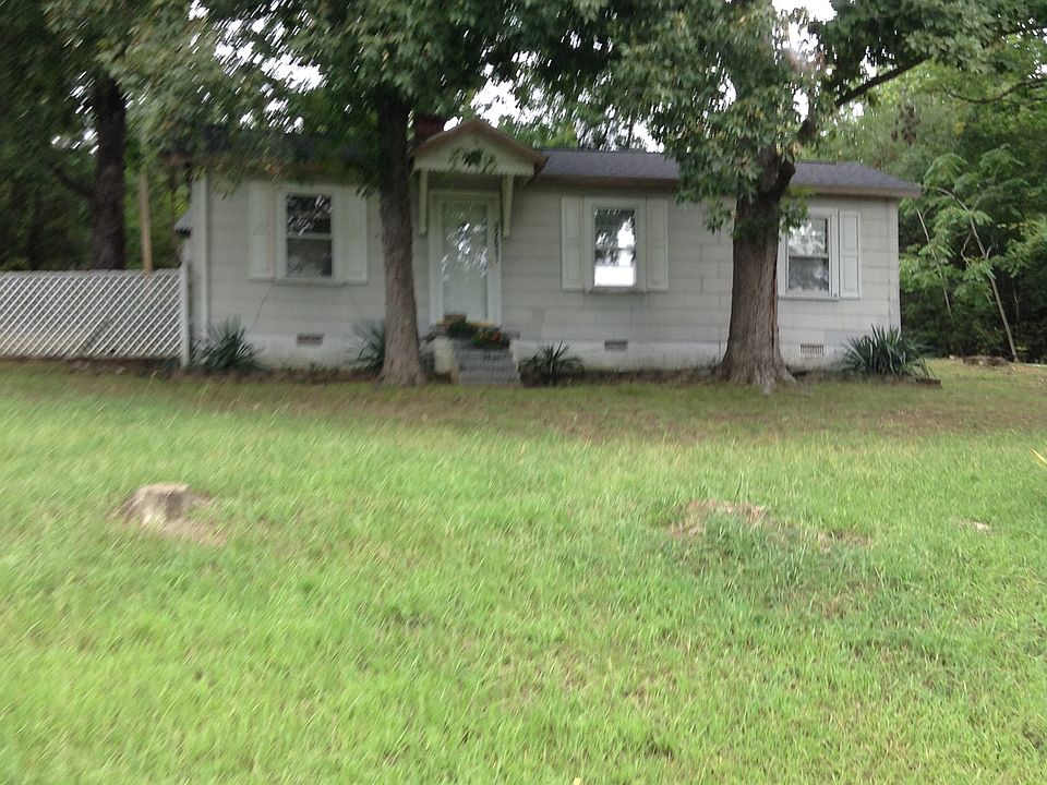 2nd image of 32631 Pennington Rd