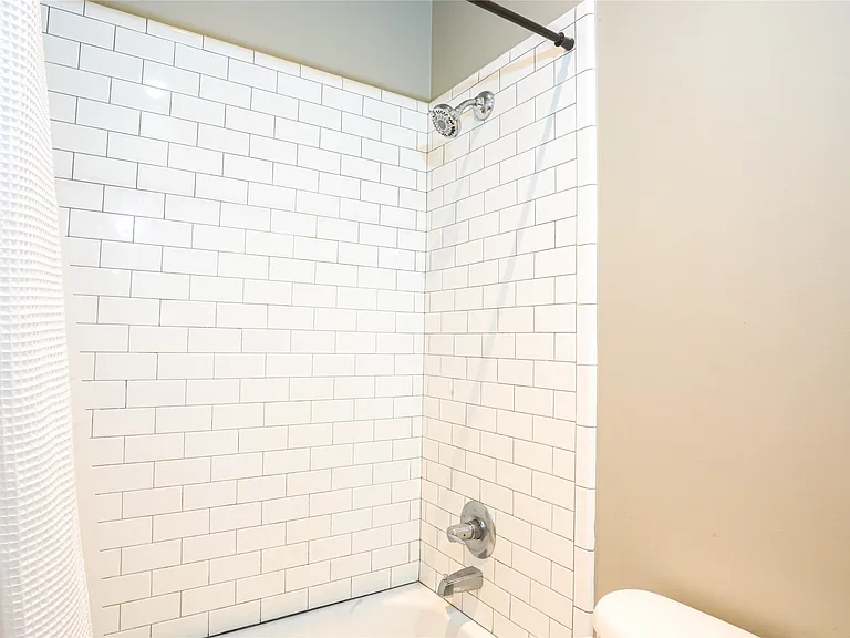 7724 Long Acre St — Photo 16