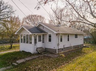 421 Rock Pl, Oshkosh, WI 54901